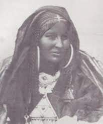 عازفة إمزاد الشهيرة