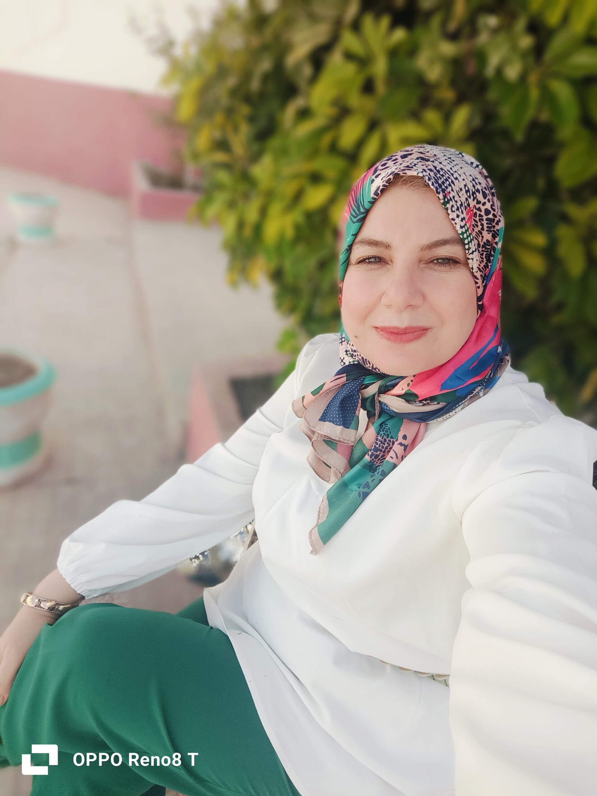 من كان منكم بلا خطيئة فليرمنا بحجر؛ بين بياض سليم بركات وسواد محمود درويش…