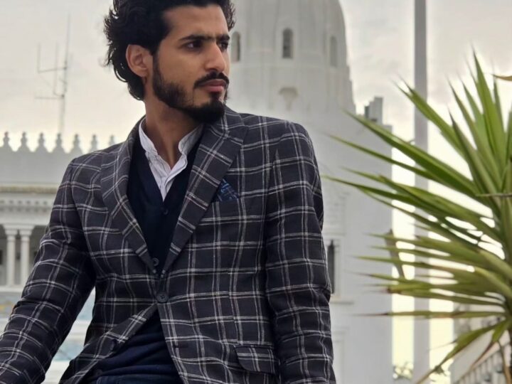 الكتابة الشعرية بالذكاء الاصطناعي ومتاهات التوليد.