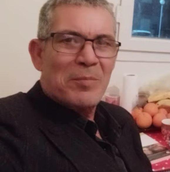 الأستاذ بشير شايب